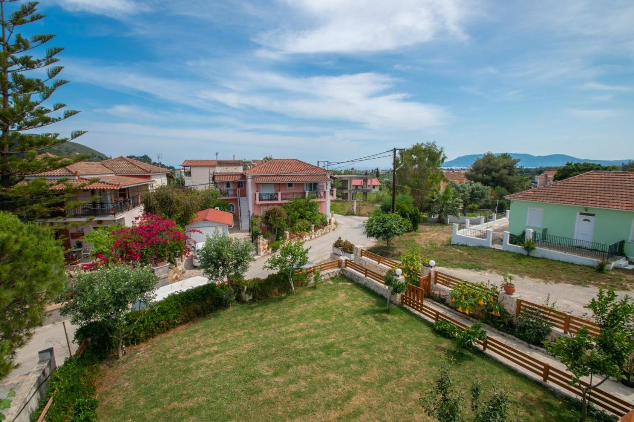 Liri'S Apartments Kalamaki  Exterior photo