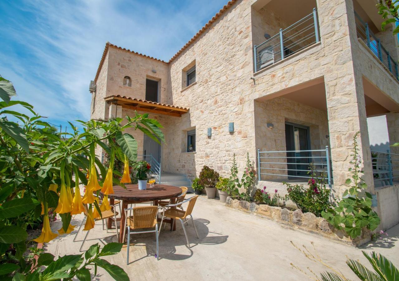 Liri'S Apartments Kalamaki  Exterior photo
