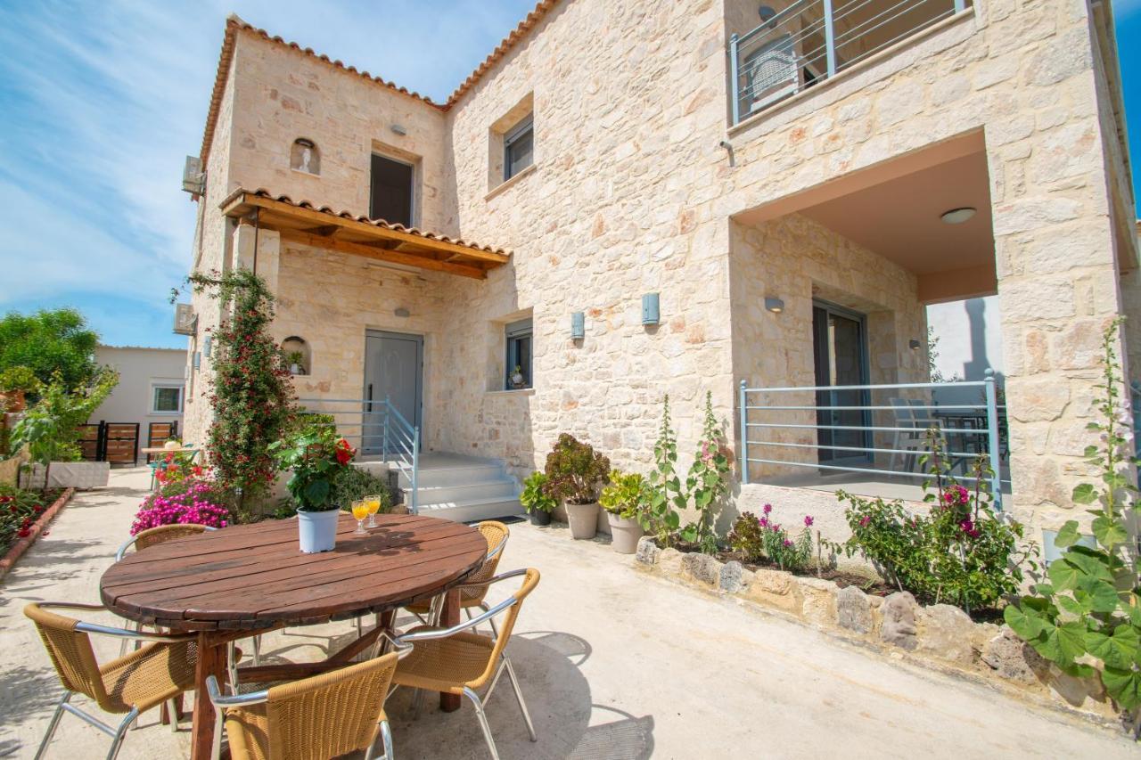 Liri'S Apartments Kalamaki  Exterior photo