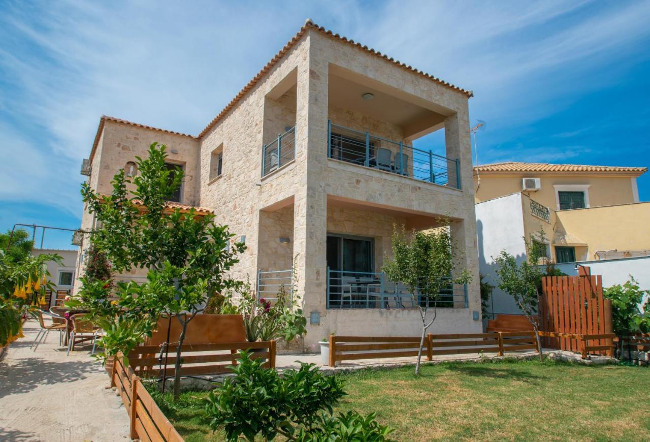 Liri'S Apartments Kalamaki  Exterior photo